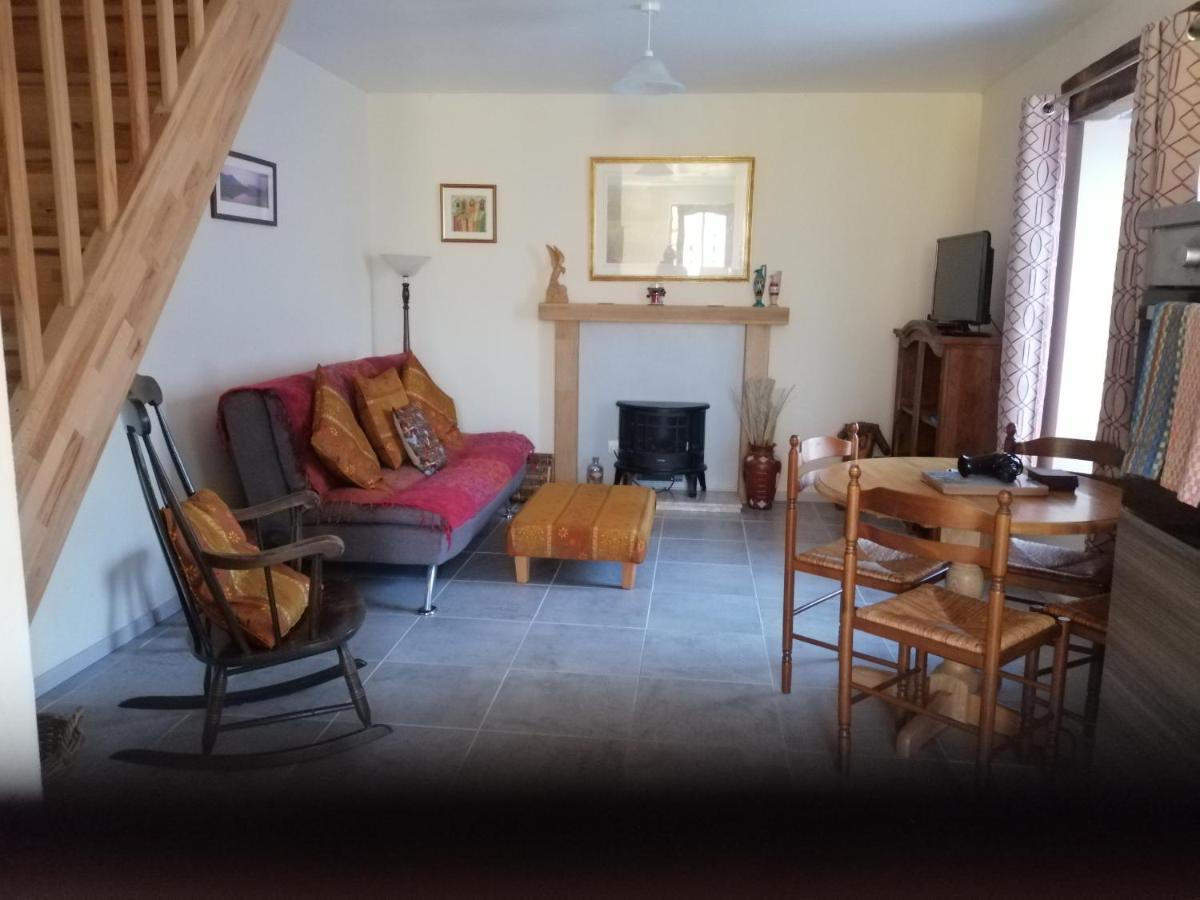 Captivating 2-bed House In * Saint-Léger-Magnazeix
